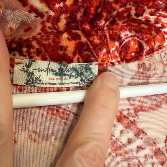 We the Free Enchanted Robe Free People Pink and Red Velvet Size XS - Picture 9 of 11